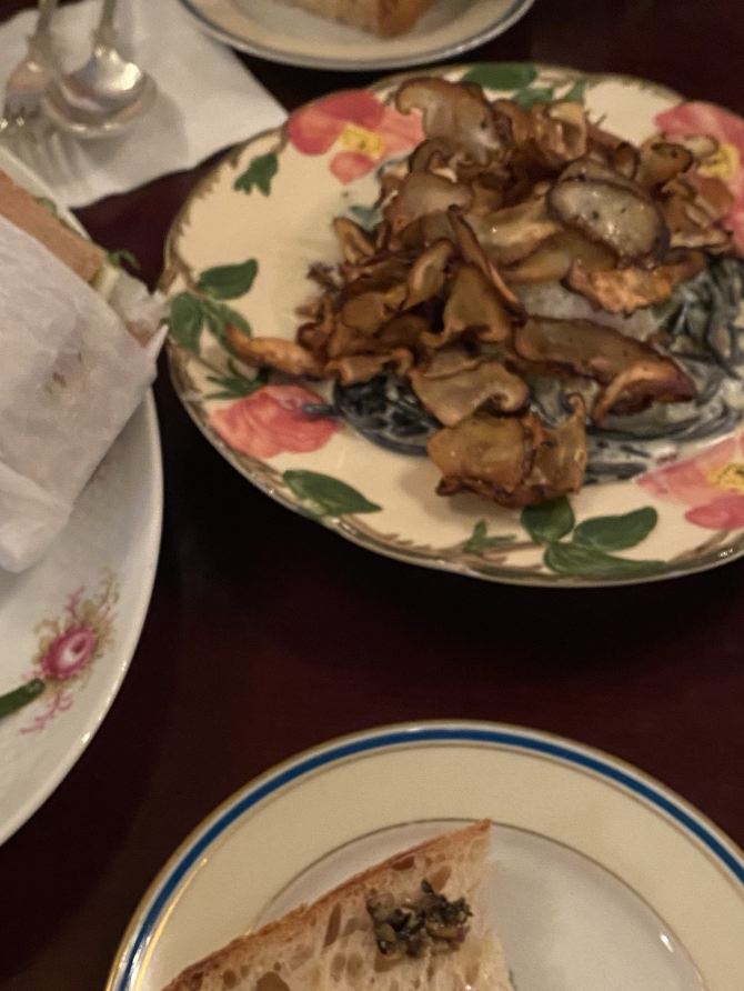 버섯파스타가 맛있는 이탈리안 레스토랑 | 트립닷컴 진화 트래블로그