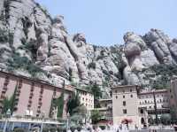 西班牙奇形怪狀的Montserrat