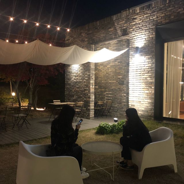신정호에 위치한 카페브리드