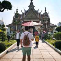 สัญลักษณ์ของ กรุงเทพฯ ที่อยู่บนฝั่งธนบุรี