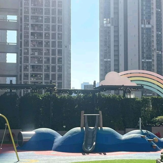 荃灣廣場:空中樂園（孩子的天空）