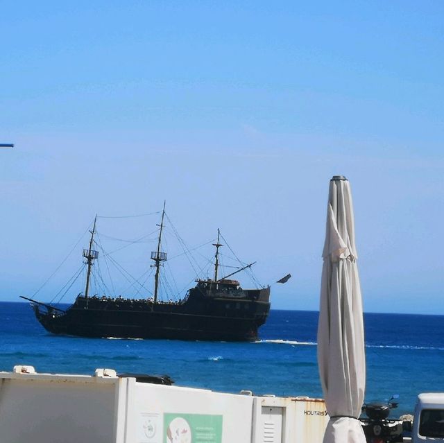 Great cruise on pirate ship 