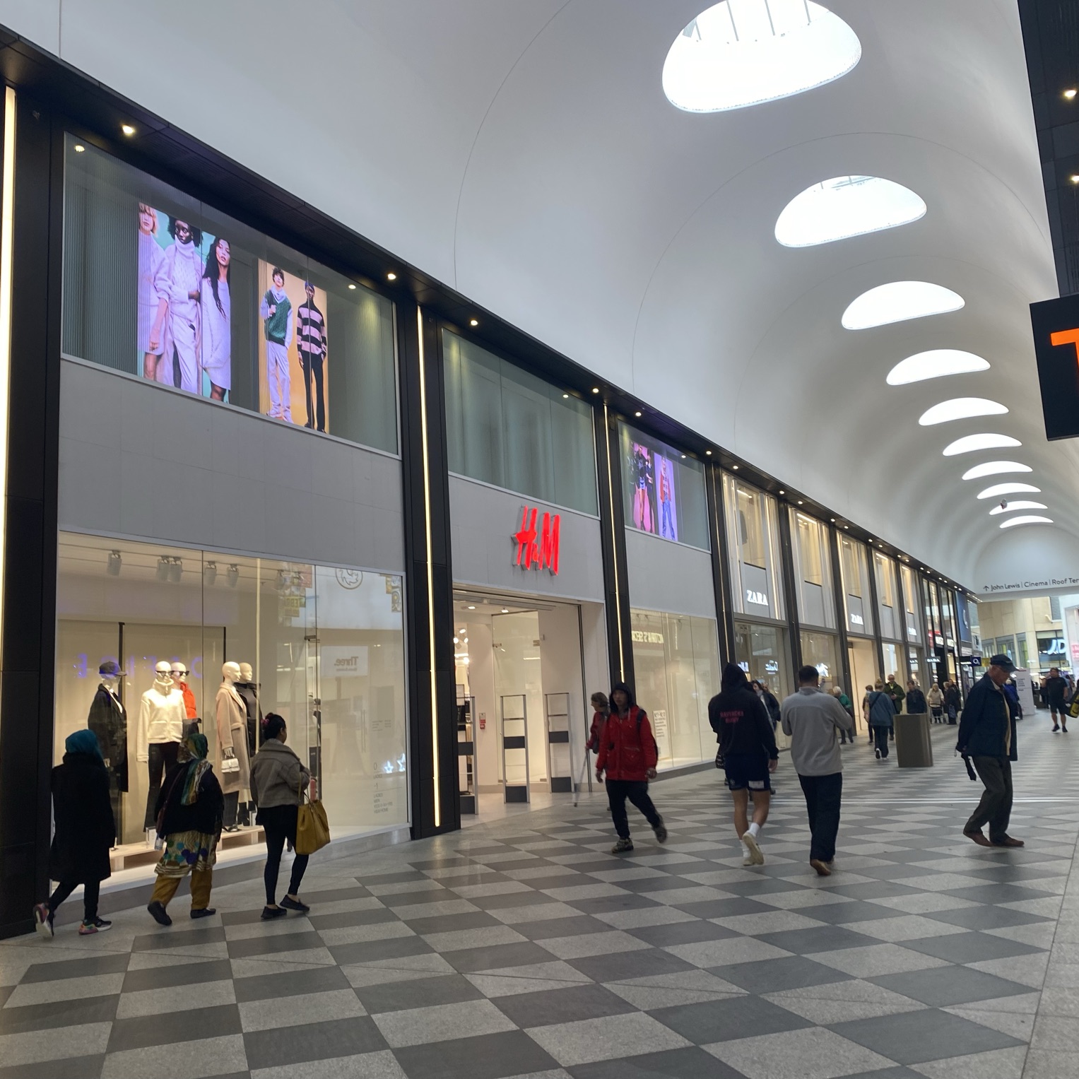 h&m westgate