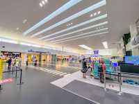 神戸空港チェックインカウンター周辺