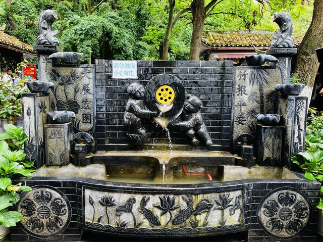 Visiting Qianling Mountain a.k.a Monkey Park