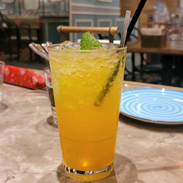 鬆化的葡式烤乳豬 ～ Cafe Tergeira 
