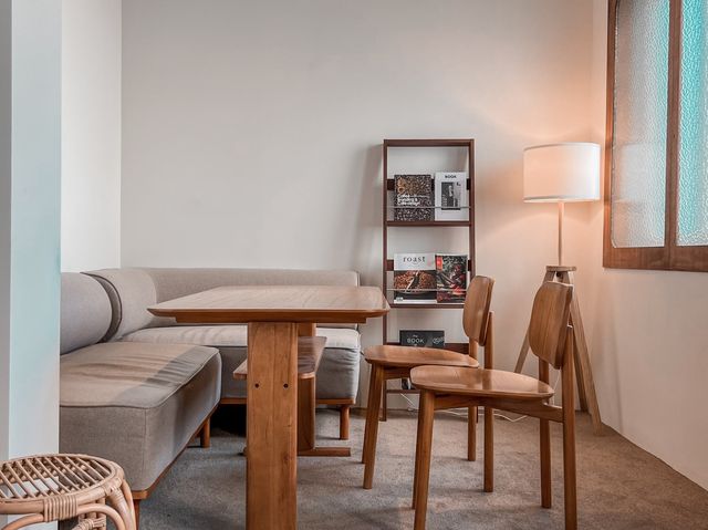 흑백 스티커사진기가 있는 동네 감성 카페✨루츠프레소👀 흑백 스티커사진기가 있는 동네 감성 카페✨루츠프레소👀