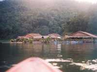 Sweet home floating house 