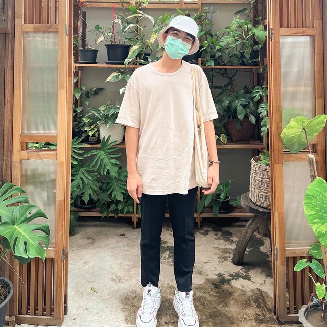 เดิ่น คาเฟ่สไตล์มินิมอล 