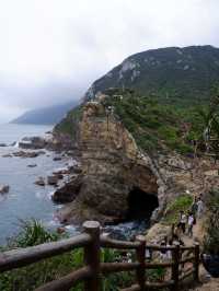 懸崖步道之巨型海蝕洞