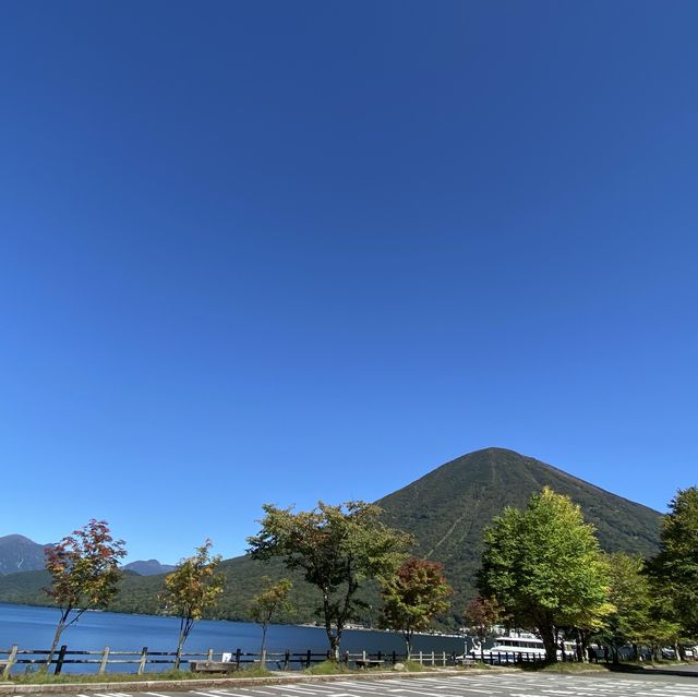 【栃木 日光】まるで空中散歩！透明度抜群の中禅寺湖でSUP体験！