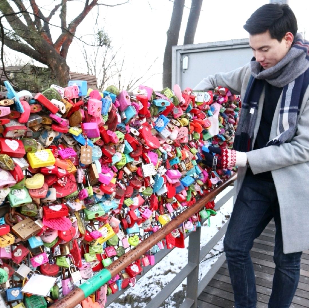 จุดคล้องกุญแจรักที่ N Seoul Tower | Trip.com โซล จุดคล้องกุญแจรักที่ N Seoul Tower | Trip.Com โซล