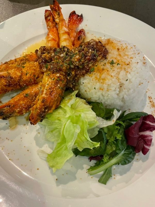 해외에 놀러 온 기분이 느껴지는 식당, "서퍼스파라다이스" 해외에 놀러 온 기분이 느껴지는 식당, "서퍼스파라다이스"