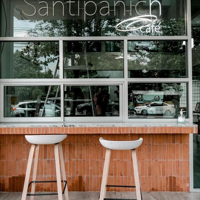 คาเฟ่สระบุรี @Santipanich Cafe