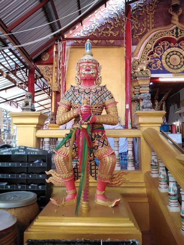 วัดสำหรับสายมู วัดไทยสามัคคี @แม่สอด