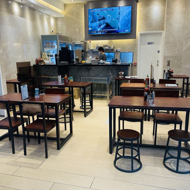  Lil’ Saigon Central 正宗越南餐廳