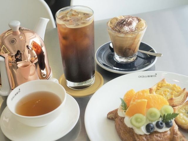 맛있는 빵과 커피를 느긋하게 즐길 수 있는 곳 강릉어퍼스트로피💕