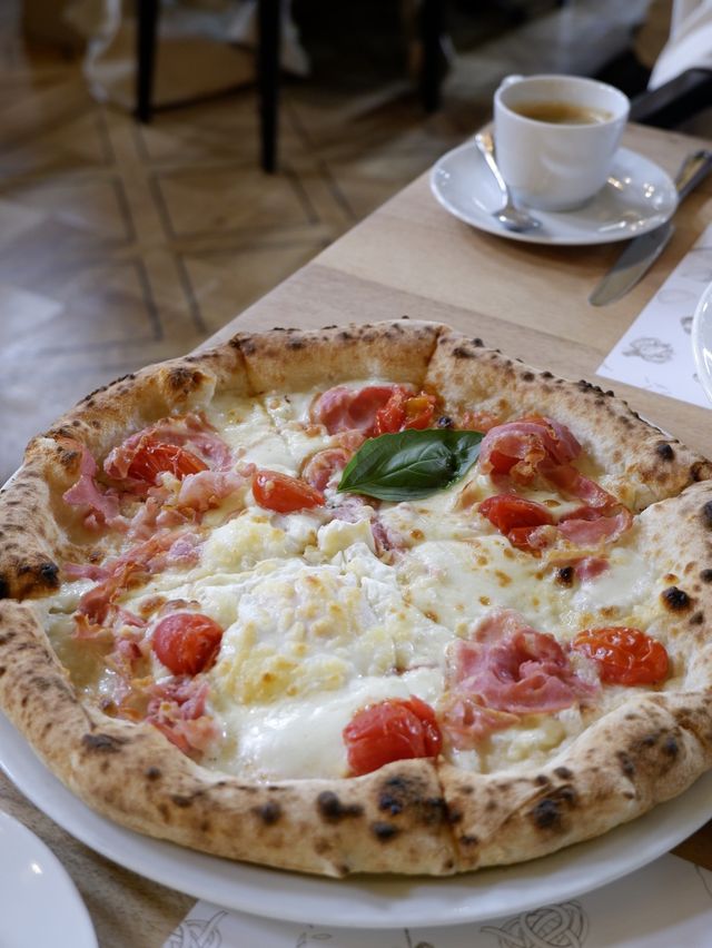 瑞士窮遊之米芝蓮推介薄餅🍕 