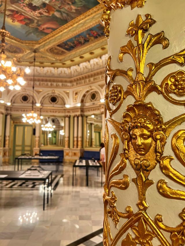 Barcelona Opera Theatre+tip for cheap tickets