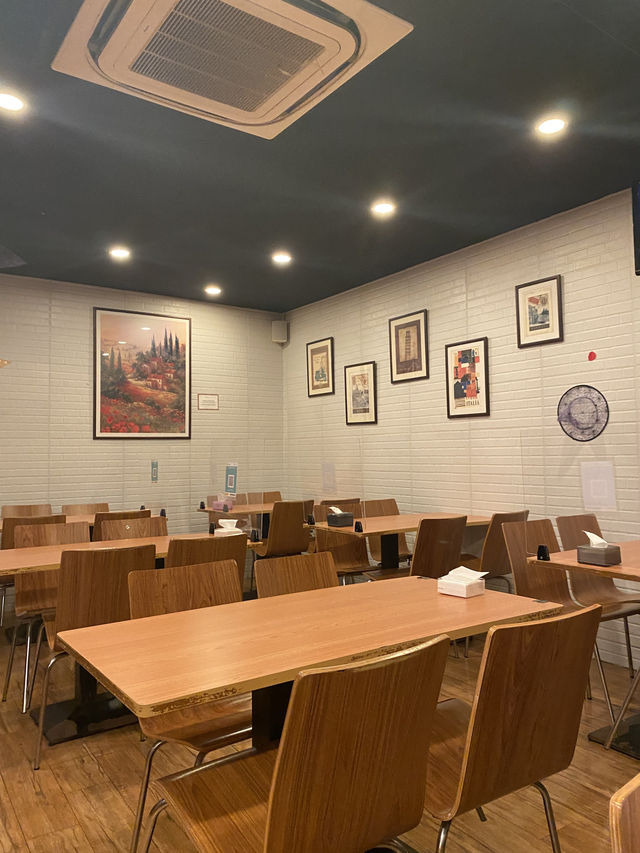 Pizza Shop with new york style 