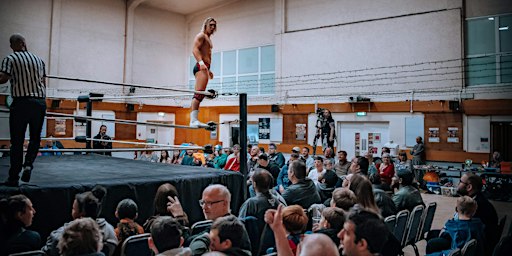 Live Wrestling in Harlow! | Paringdon Sports Club