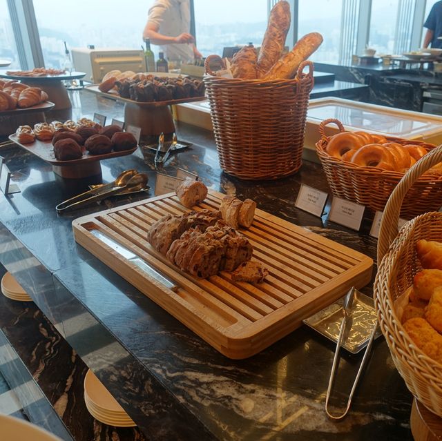 조선 팰리스 콘스탄스, 조식 뷔페로 먹부림 제대로!