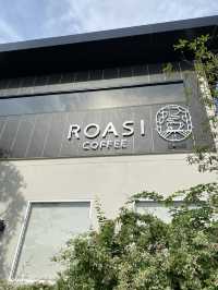 Roasi coffee ☕️🍰🧁