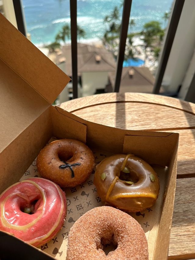 ロコ達の間でも人気のドーナツ屋さん🍩