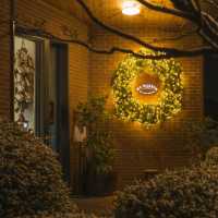 🎄이색적인 거꾸로 트리가 예쁜 연말에가기좋은 카페 [제주, 마마롱]