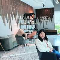 โรงแรมสการ์เลท