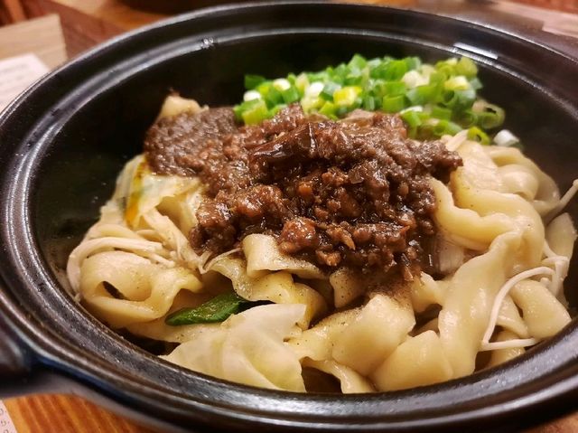 【新北】新莊美食|雲鼎阿二麻辣食堂幸福店