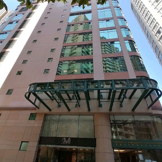 從另一角（半山）看靚靚香港景色嘅酒店