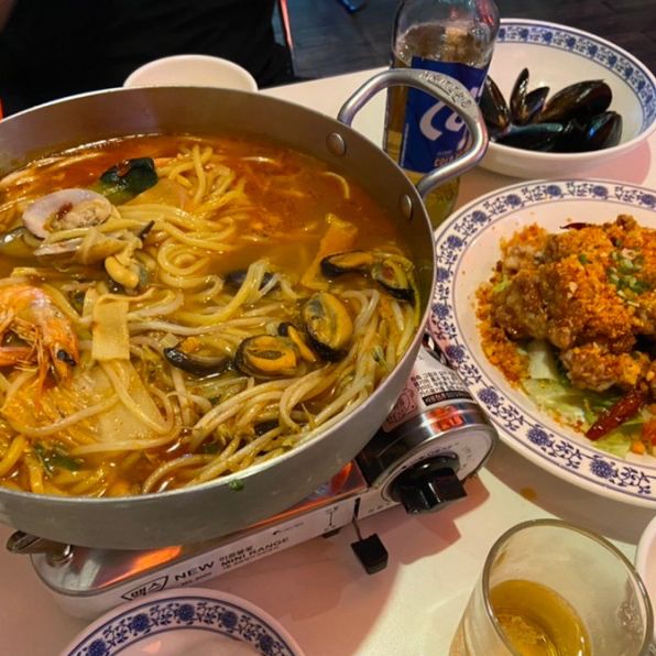 대전 롯데백화점 근처 이색 술집  “신세계홍콩주점”