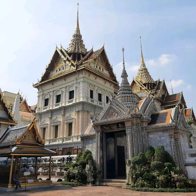 Visit the Grand Palace in Bangkok 