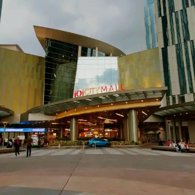 IOI City Mall