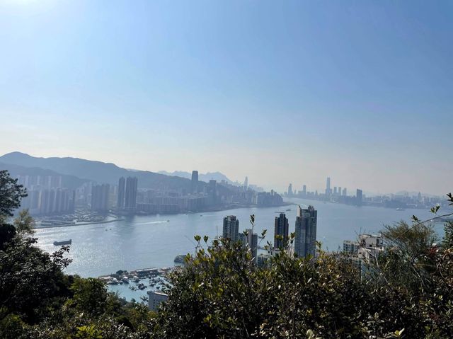 尋找歷史足跡