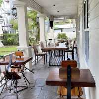 คาเฟ่บ้านไม้ the wooden house