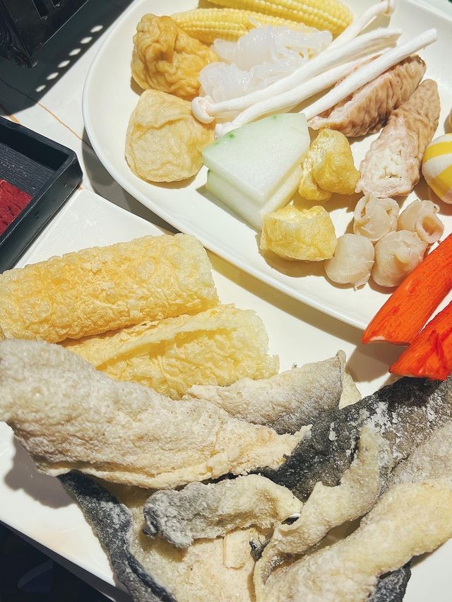 《任飲任食酸菜魚火鍋》