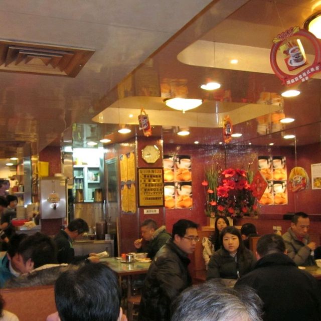 HK Best Polo Bun, Kam Wah Café