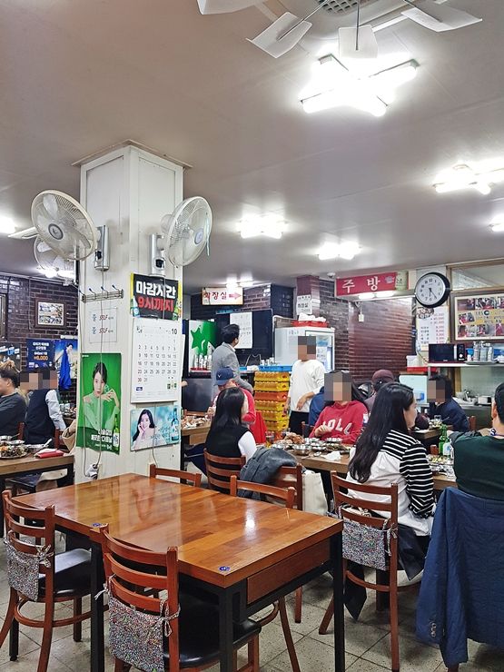 장충동 족발 맛집. 평안도 족발집