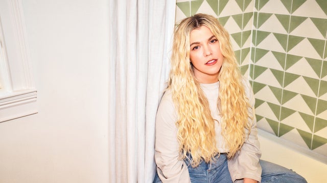 CMT's Next Woman of Country Kimberly Perry (of The Band Perry) 2024 (Denver) | Ophelia's Electric Soapbox