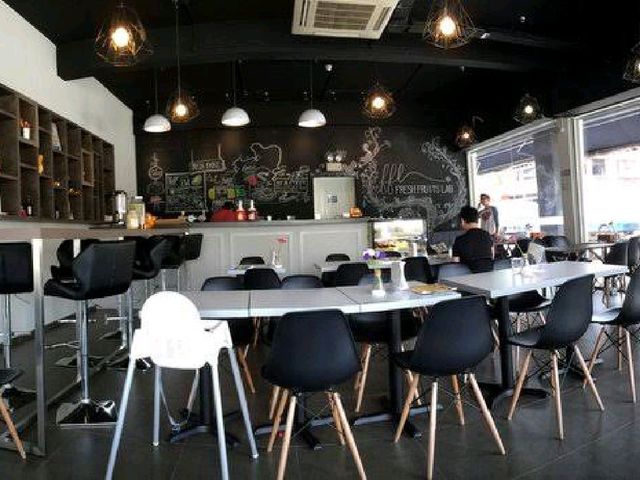 Fresh Fruits Lab