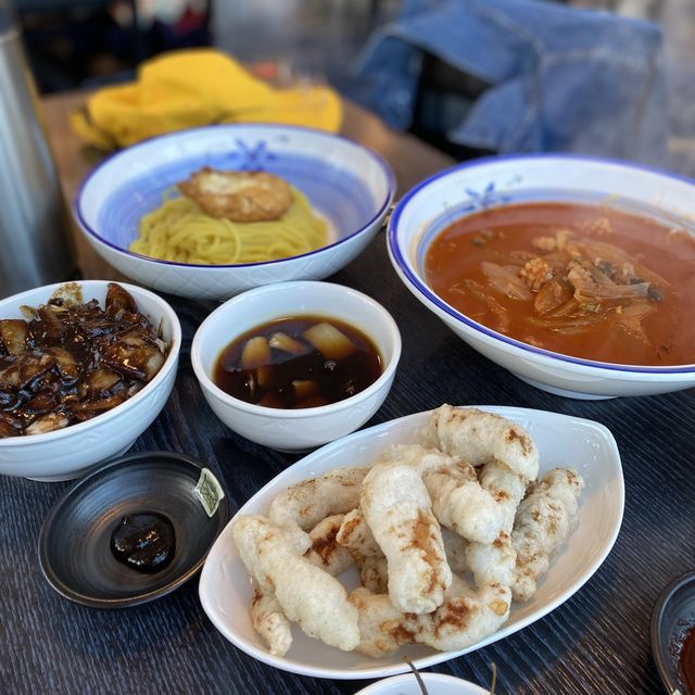 쫀득한 탕수육이 매력적인 중화요리 맛집, 홍윤객잔