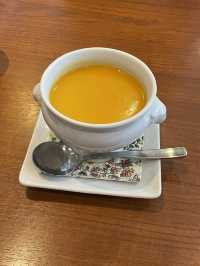フランス人のマダムが迎えてくれる人形町カフェ