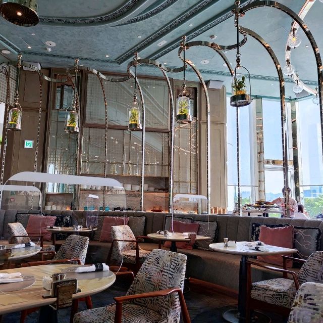 餐廳勁靚😍服務非常好嘅自助早餐