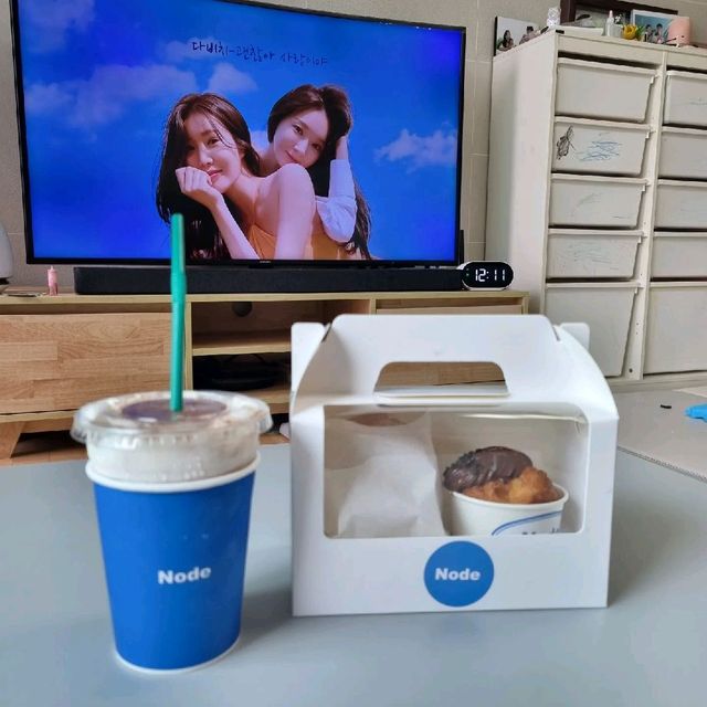 일주일에 4번이나 방문한, 노드카페