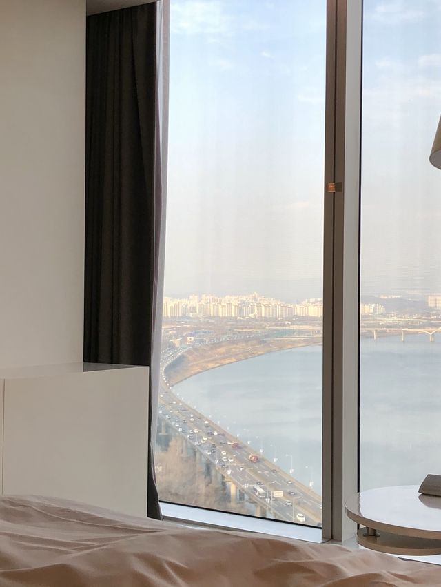 심플하고 모던한 5성급 한강뷰 호텔 ‘비스타 워커힐 서울’ 🏨🌉✨