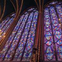 【Paris】Paris最古のステンドグラスが圧巻！一度は是非見てほしいchapel！