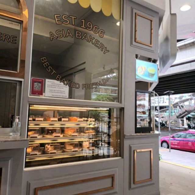 Asia Bakery BTS ราชเทวี ☺️