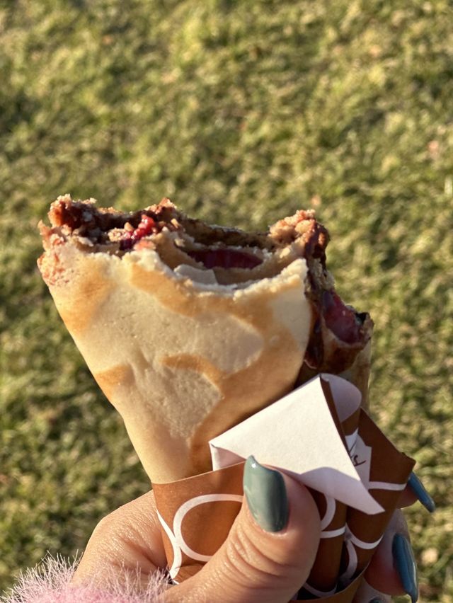 신주쿠 쇼핑하다 먹기좋은 크레페🌯